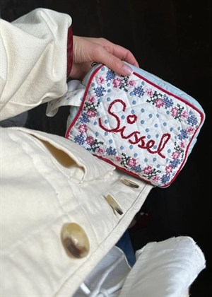 Yara cosmetic bag Baby Blue Sissel Edelbo 